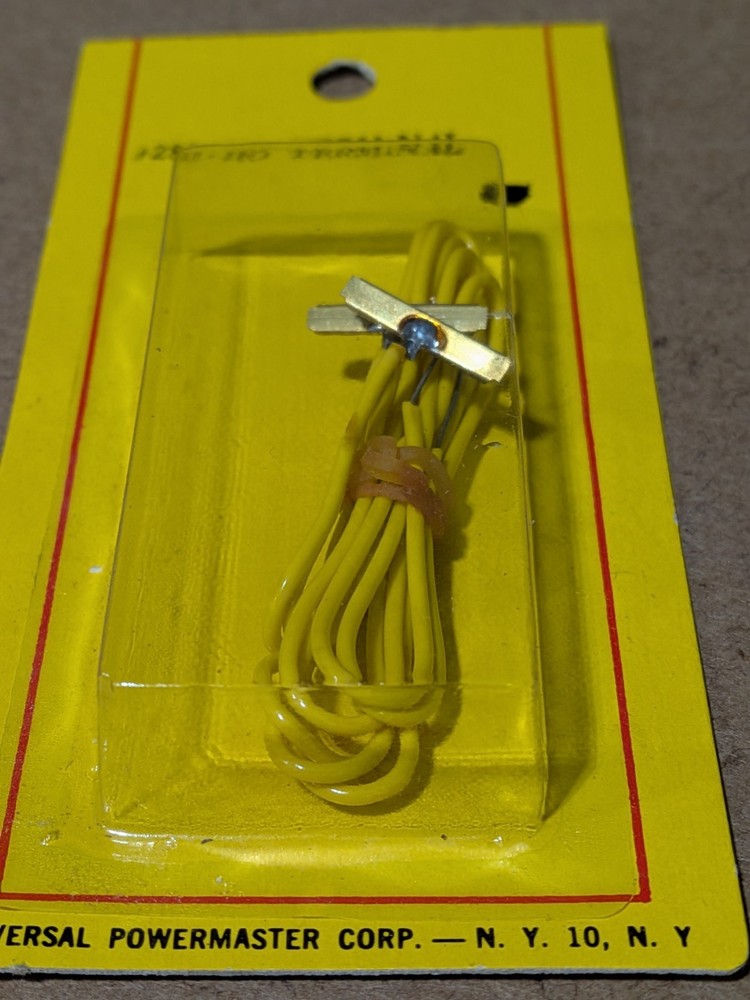UPC Scale - HO Scale - #282 - Pre-Wired Terminal Rail Joiners - NOS