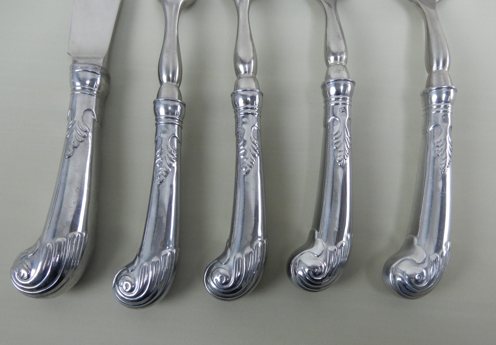 Wilton Armetale RWP Bishop White Pewter Stainless Steel 5 Piece Flatware Set