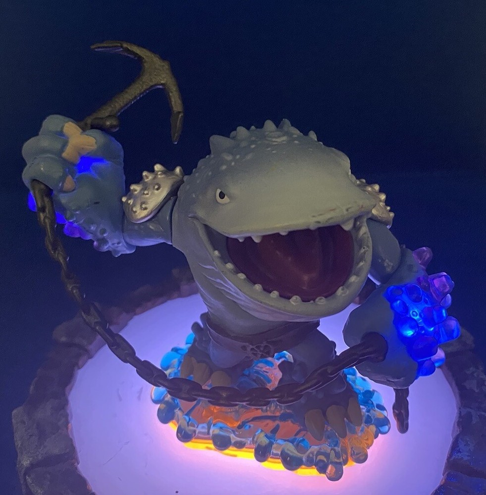 Skylanders Giants - Thumpback - Water Element - Orange Base - 2012