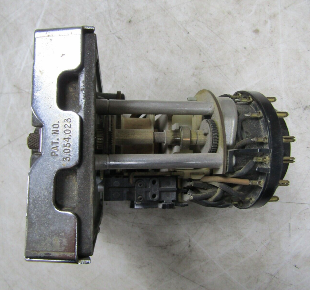 💥EAGLE SIGNAL CYCL-FLEX 60 SECOND TIMER 120/240 VAC HP51A612