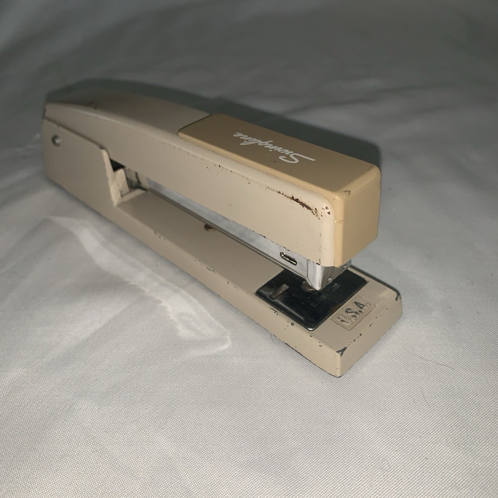 Vintage Swingline 747 Tan Stapler 7”