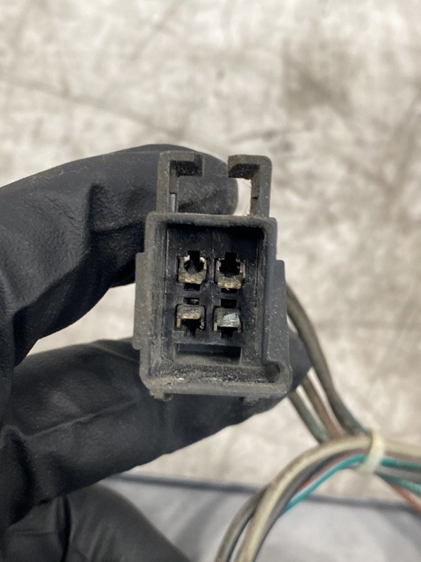 2005 Freightliner Columbia Climate Control (718-11220)