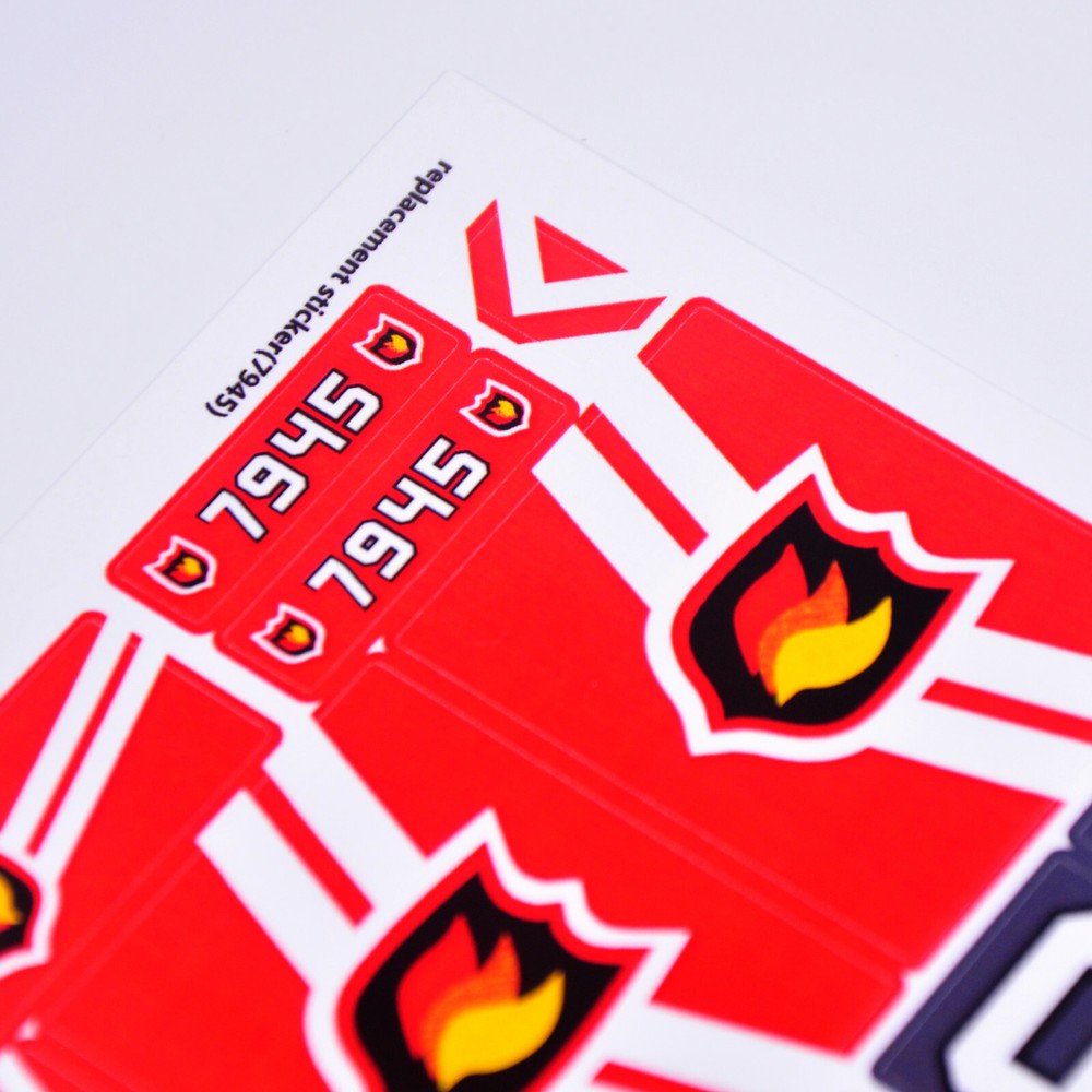 Replacement sticker for set 7945 Precut sticker
