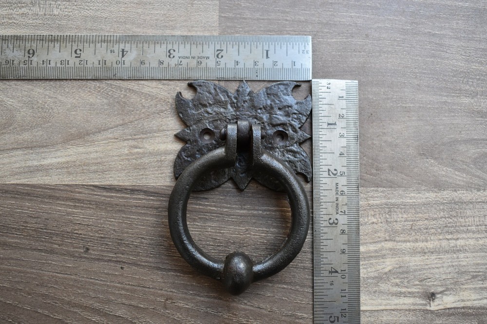 vintage Cast Iron knocker chest door ring Pull drop handle knobs 4 pic