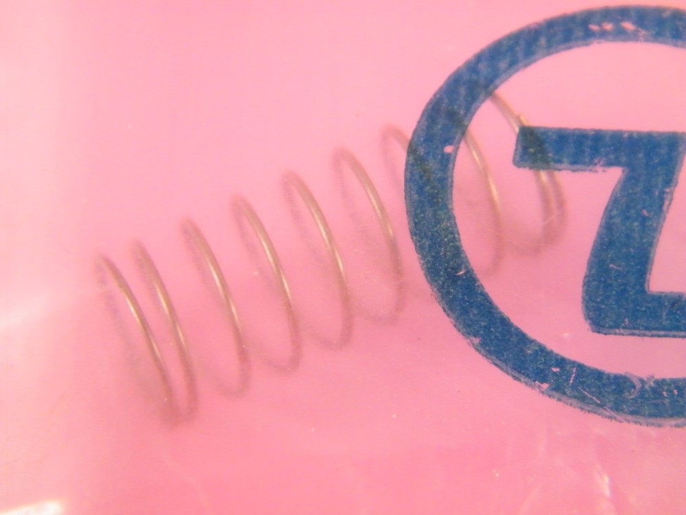 (1) NEW ~ UNIVERSAL INSTRUMENTS ~ SPRING ~ PART NUMBER ~ UCSM-3761