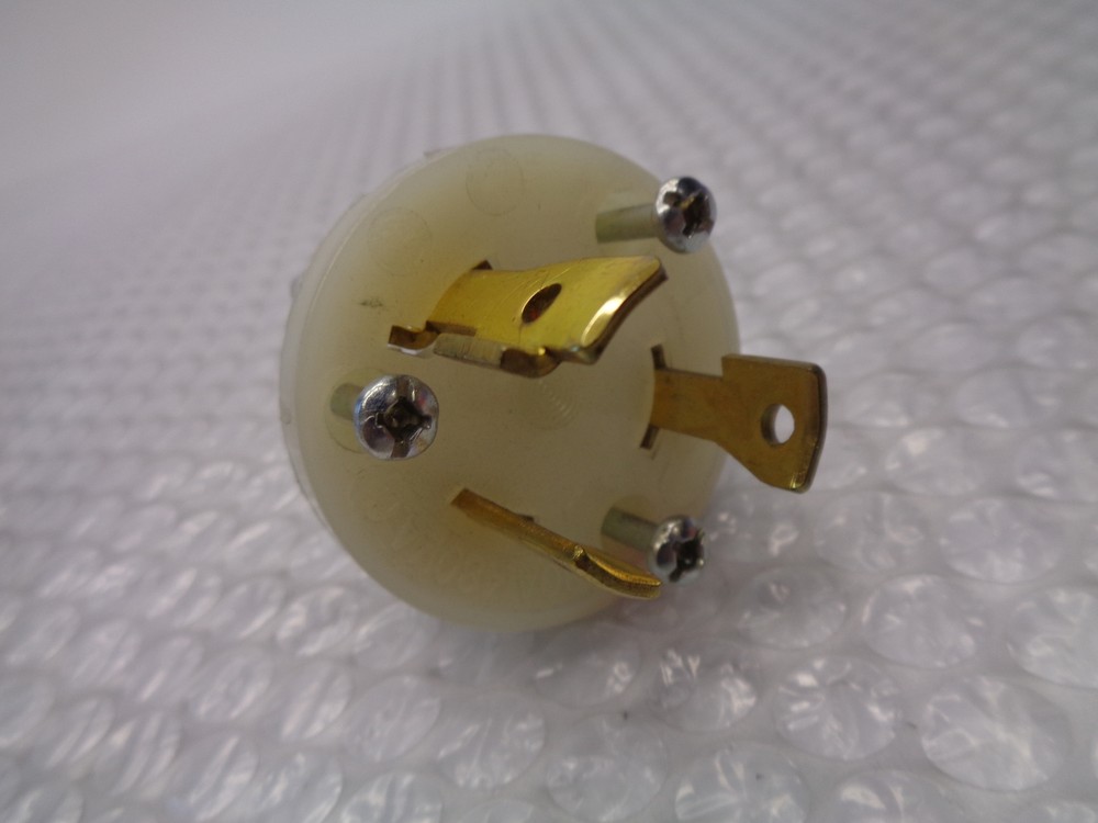 HUBBELL HBL2641 CONNECTOR BOTTOM NSNP