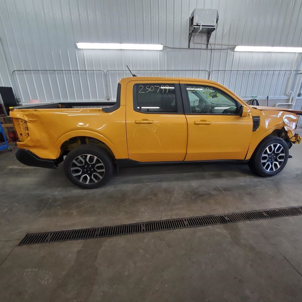 Camera/Projector Camera Windshield Mounted Fits 22-24 MAVERICK PICKUP 1148024