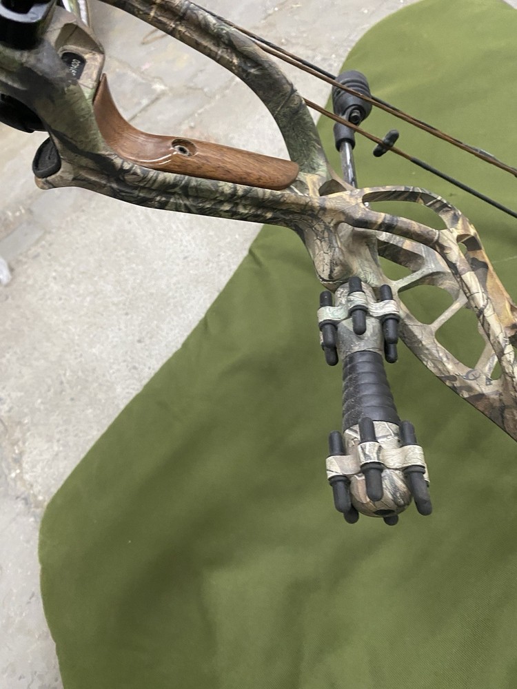 Hoyt Nitrum Turbo 60 WT 29 Draw Compound Bow Bundle