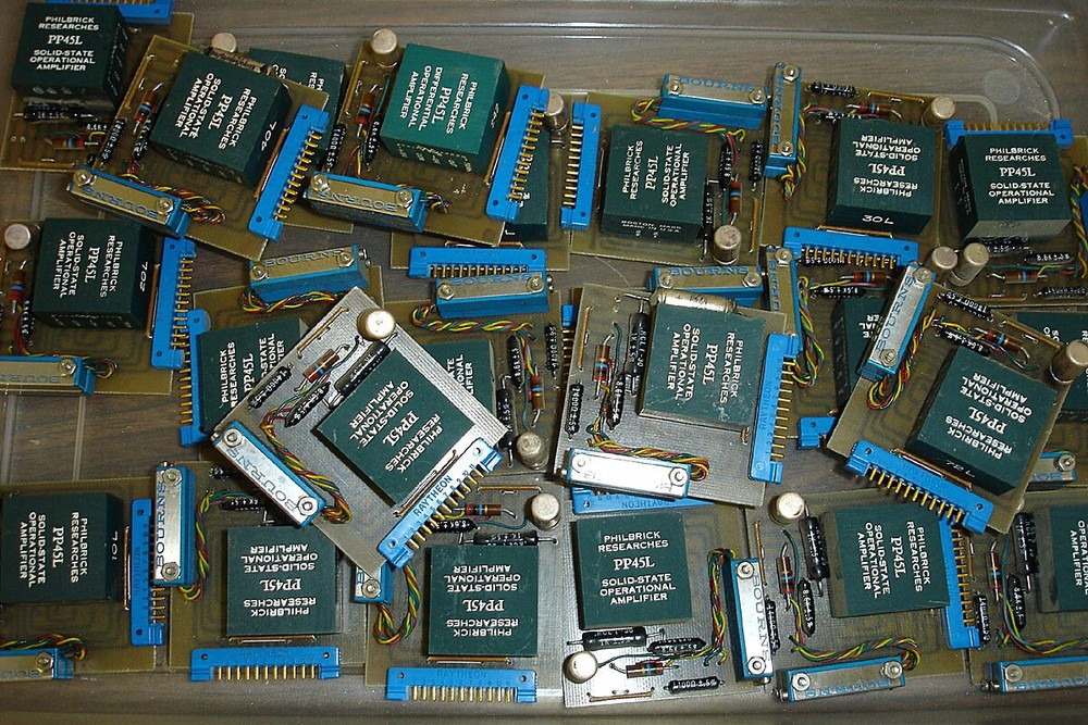 PhilBrick Researches PP45L Solid State Amplifier + Trimpot / Potentiometer