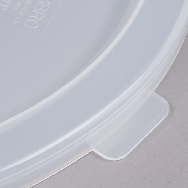 RFSC12PP190 Round Lid For 12 18 22 Quart Translucent Storage Container