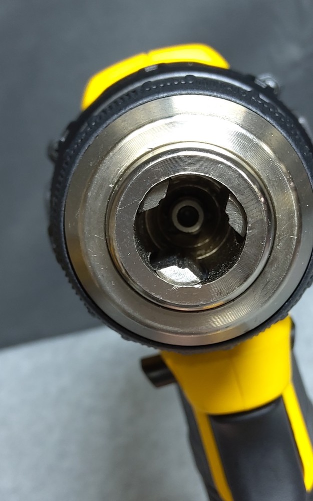 DEWALT ATOMIC 20-Volt MAX Cordless Brushless Compact Drill/Impact Combo Kit