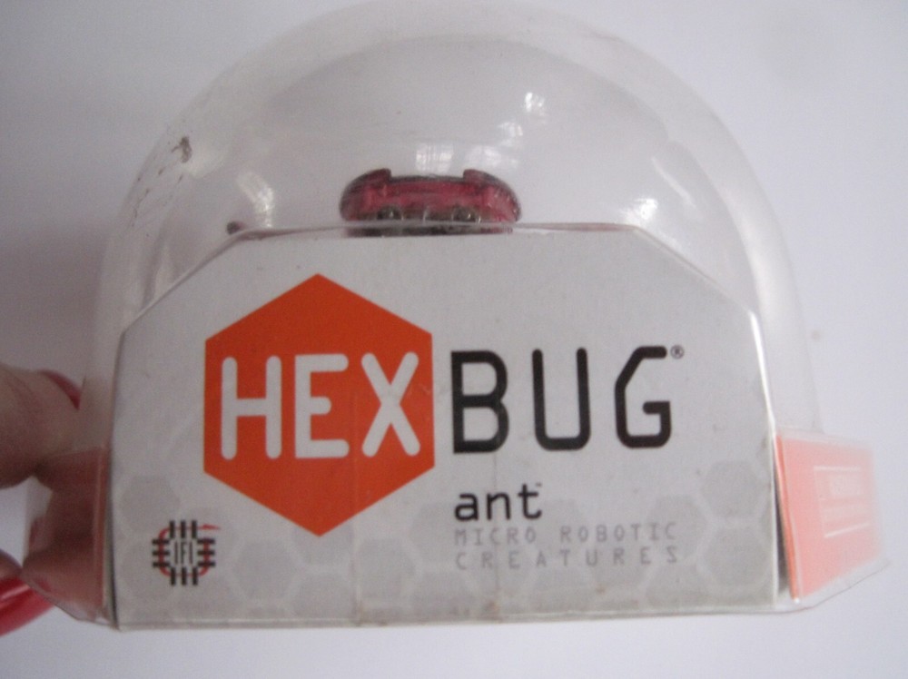 Innovation First HEXBUG Fire Ant Micro Robotic Creature Bug 401-1363 Red NIB