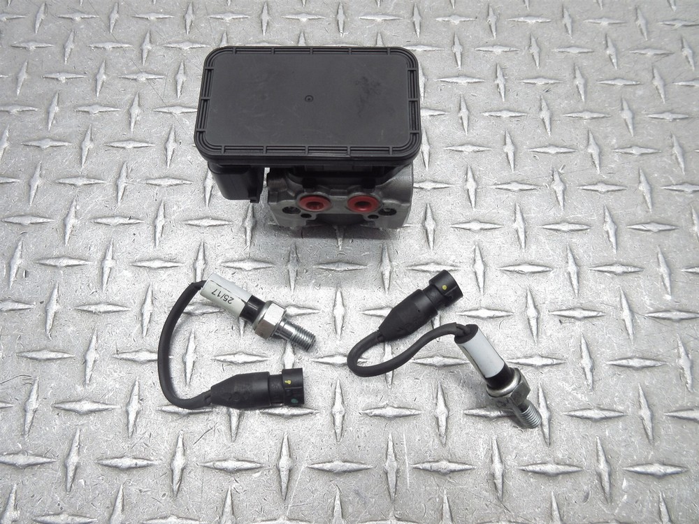 2017 16-24 Indian Springfield ABS Anti Lock Brake Module Pump Control Unit OEM