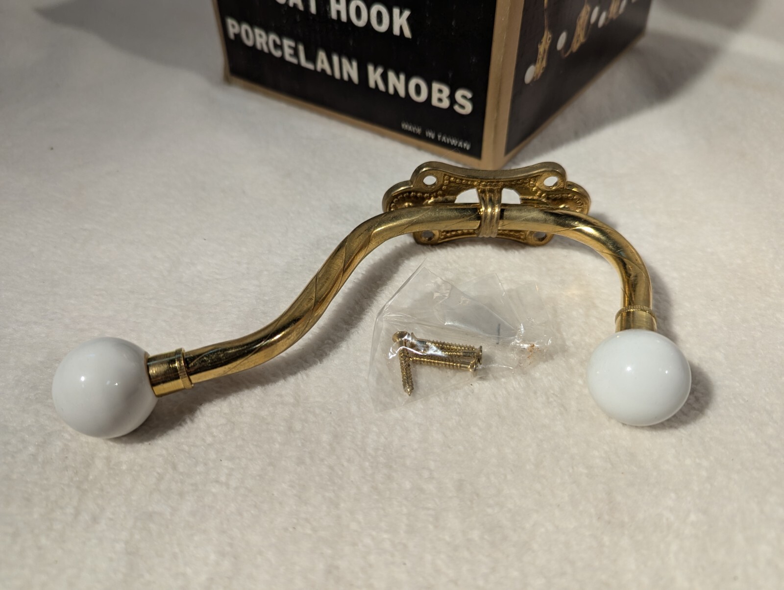 Vintage Brass Porcelain Knob Wall Mount Double Towel Hanger Coat Hooks NOS
