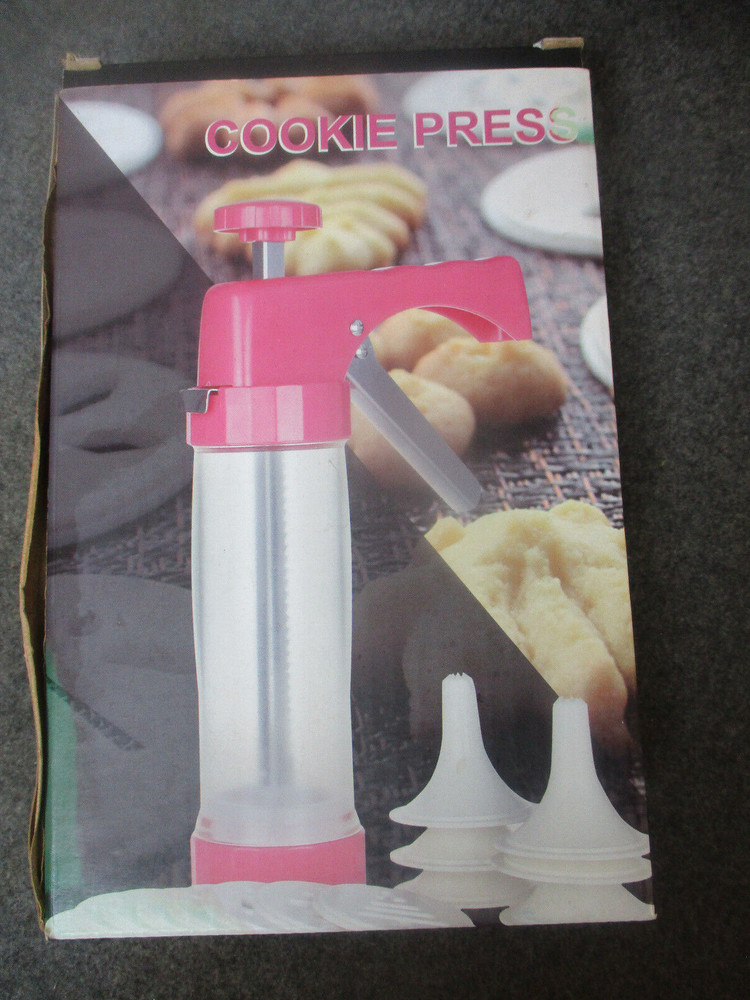 Cookie Press with Icing Tips and Cookie Discs