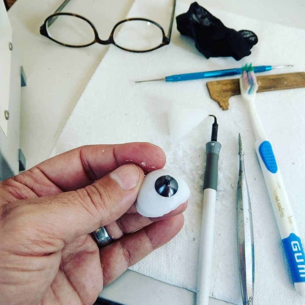 Aluminum iris button for prosthetic eye, ocularist, ocularistry, corneal button