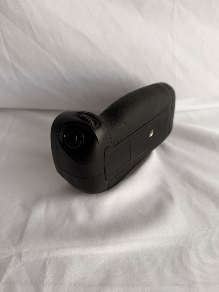 Neke digital battery pack for camera