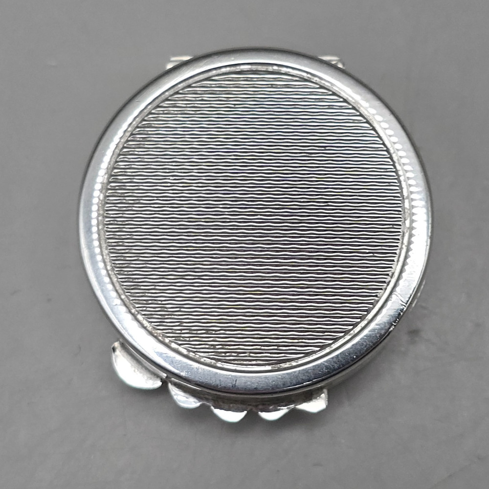 Vintage 800 Silver Engine Turned Snuff/Pill Box