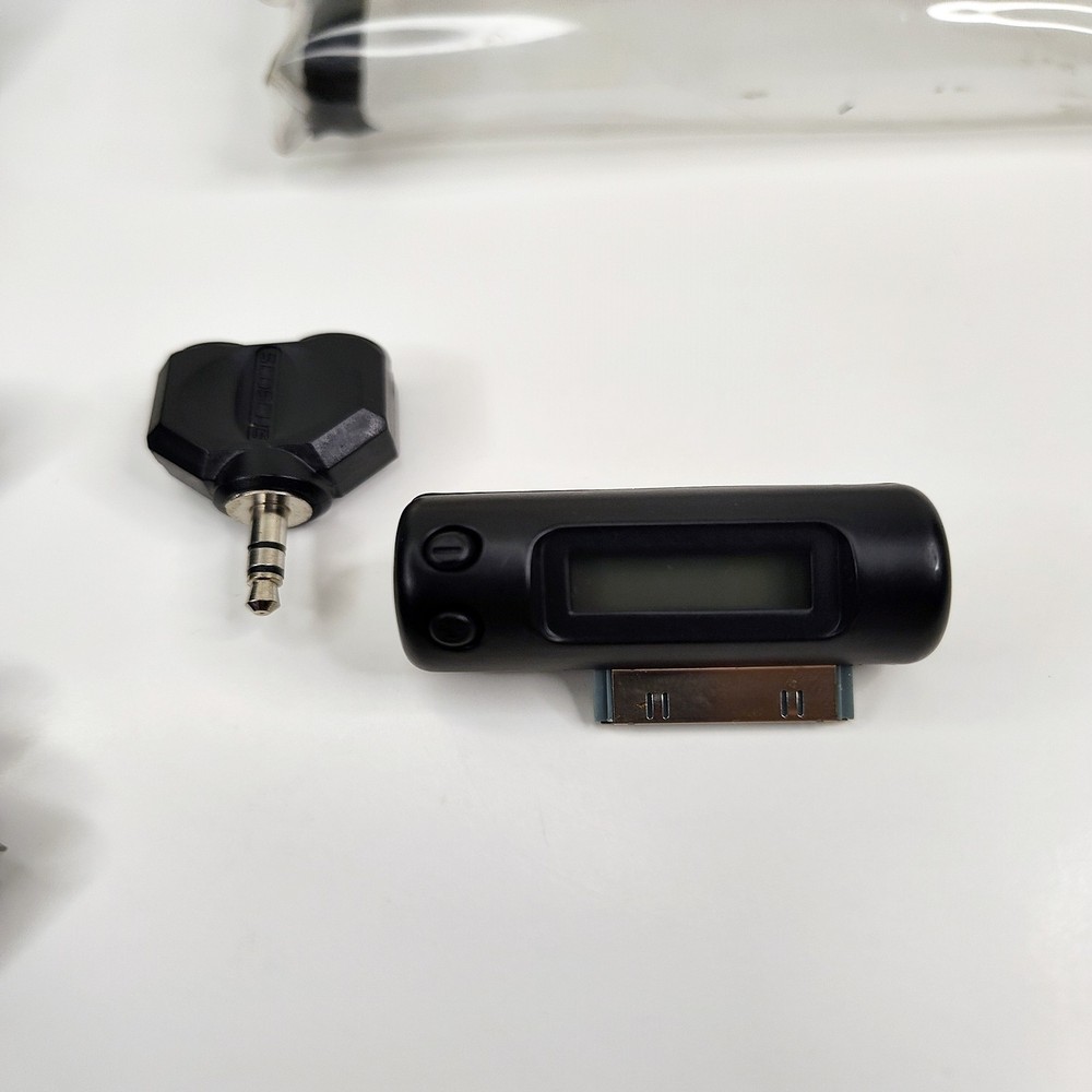 Scosche Universal Digital FM Frequencies Transmitter w/ SD Card Reader Tested