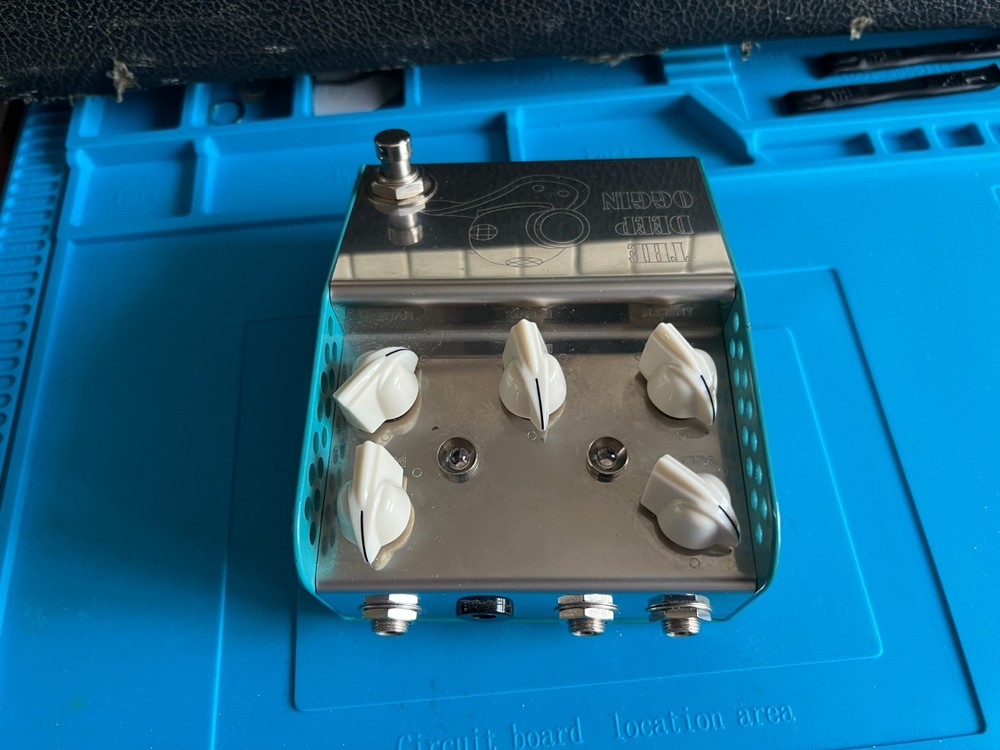 ThorpyFX Deep Oggin Chorus/Vibrato - Excellent Condition