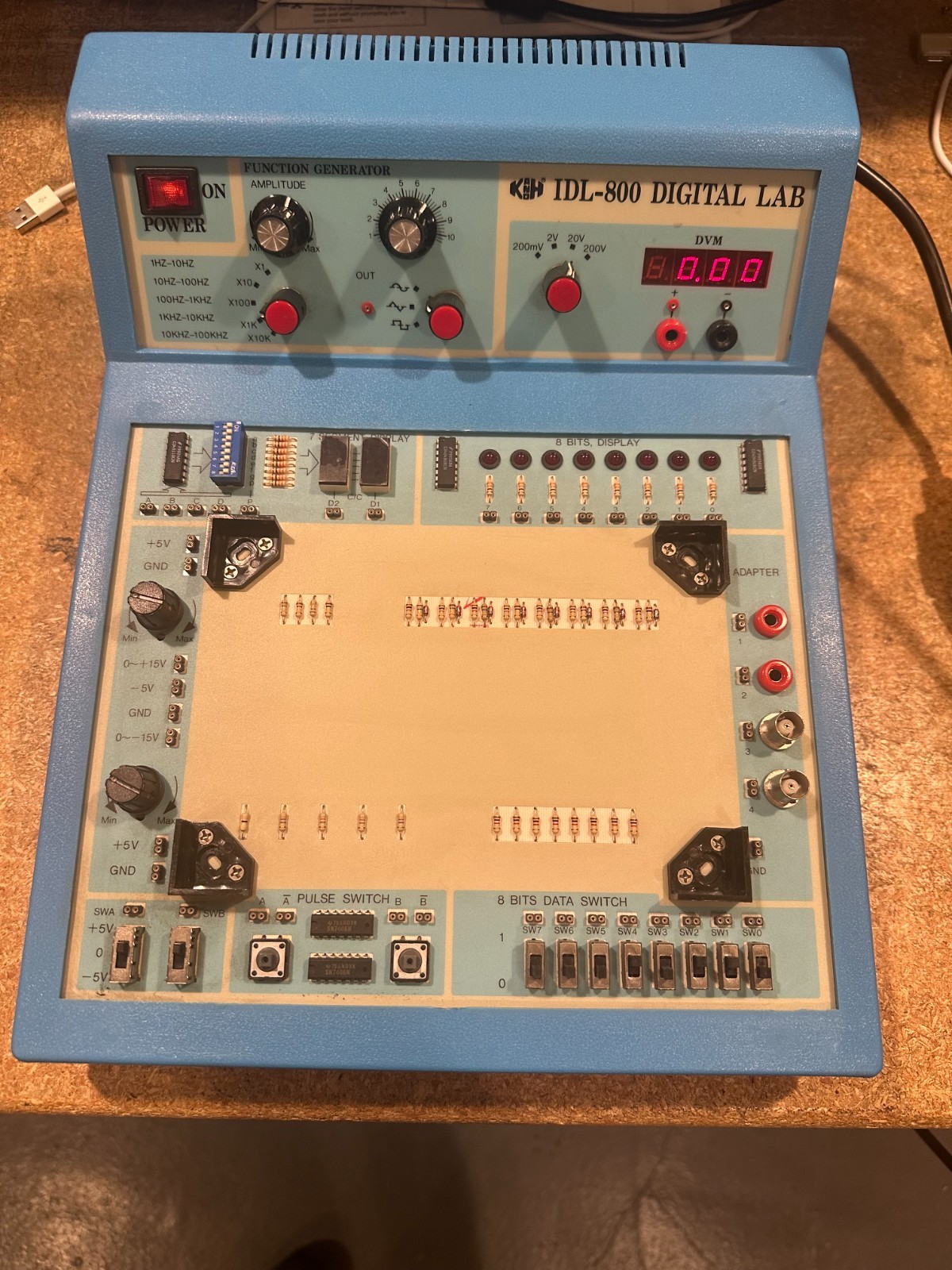 K&H Digital Logic Lab IDL-800 Function Generator Digital Electronics Trainer