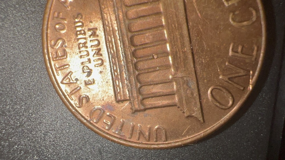 SMALL DATE 1982 no mint mark doubled die