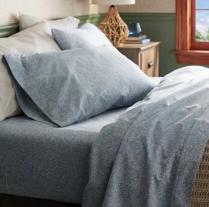 Threshold ~ FULL ~ Blue Floral ~ 4 Pc. Sheet Set ~ 100% Cotton Sateen ~ 400 TC