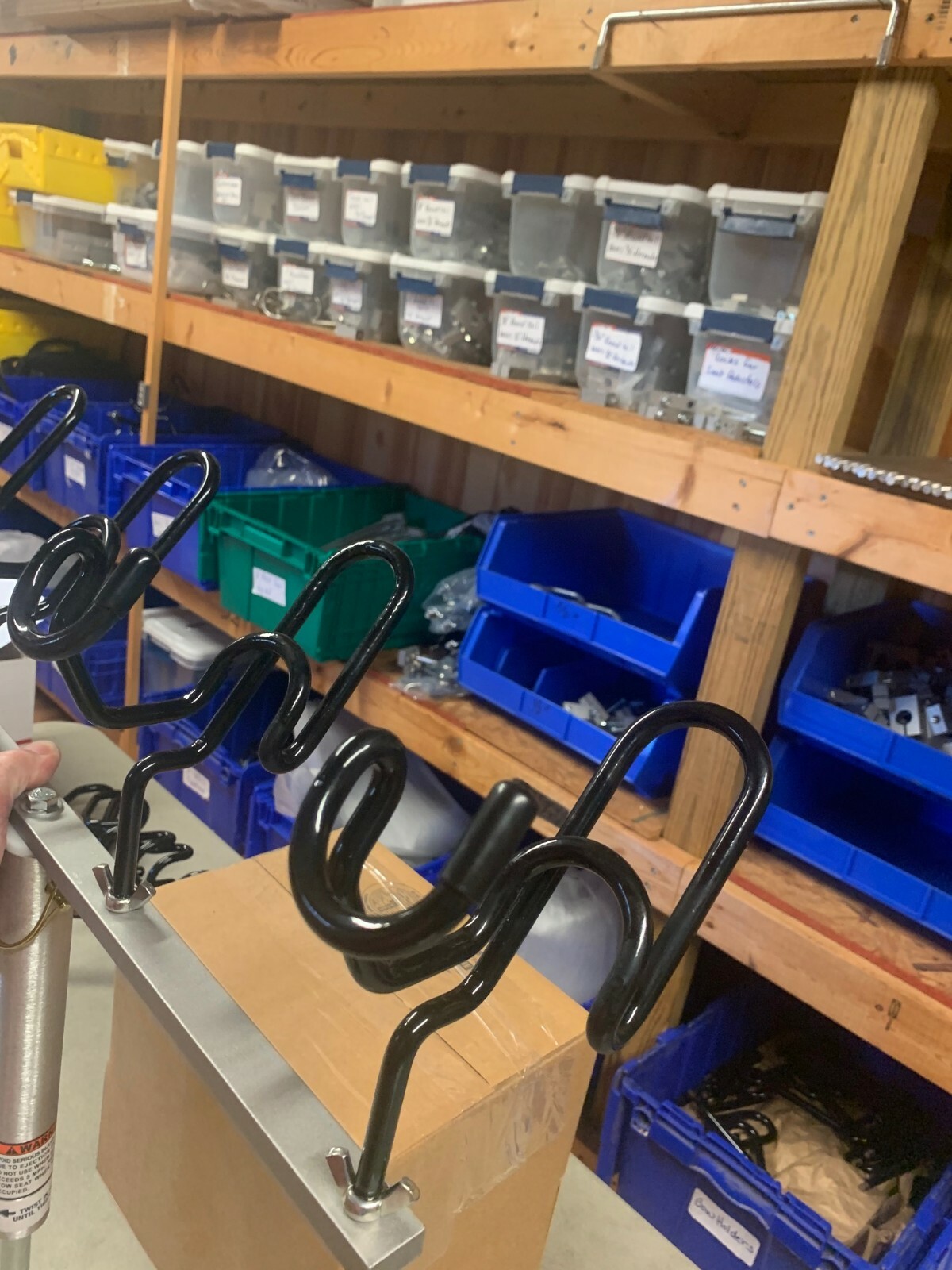 24" T-bar with 3/4" screw in seat pedestal & 4 dual angle holders Reel Fisherman