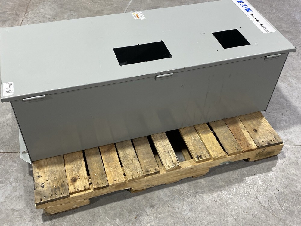 EATON Transfer Switch 400 Amps Enclosure Only Empty