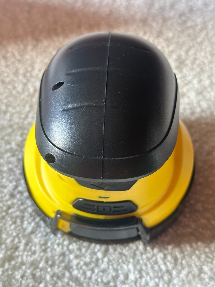 Electric Snow Scraper For Windows and Windshields / Rechargeable