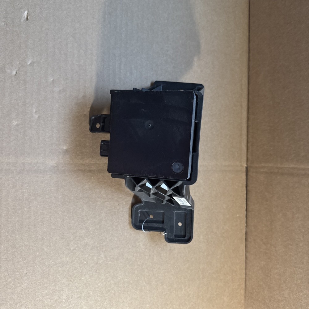 2015 Lincoln MKC Right Blind Spot Module Radar Sensor