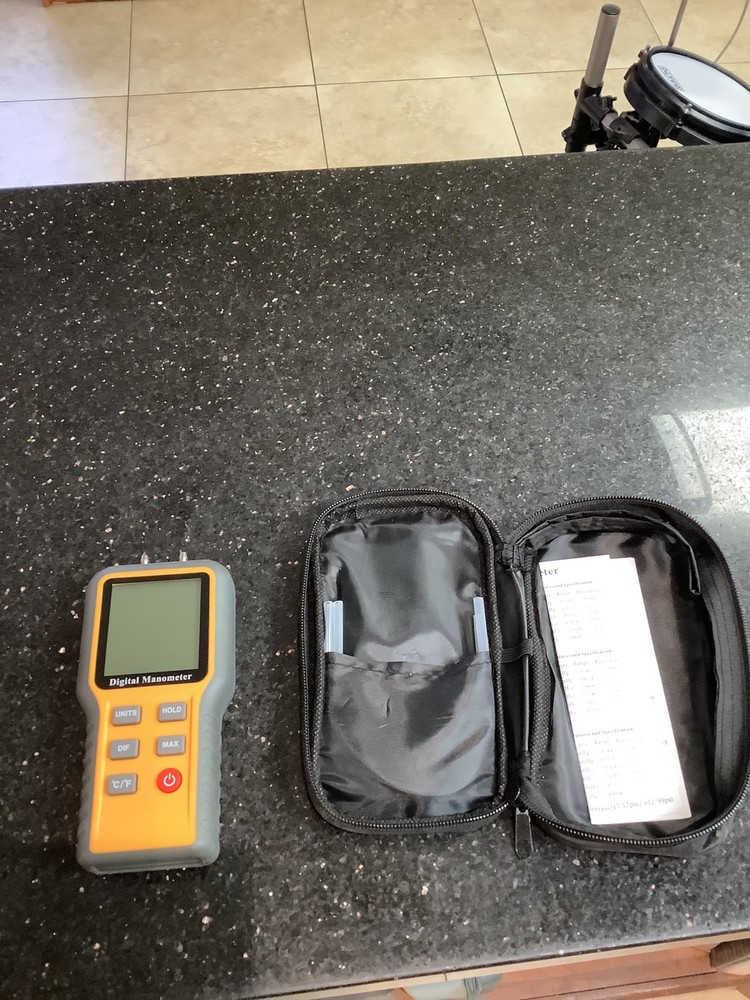 Digital Manometer QX-1201 111273-7 JAR