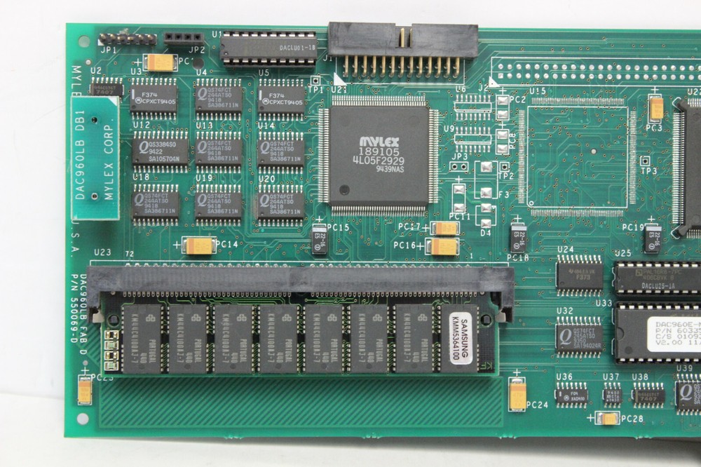 MYLEX D040313-0 550069-D DAC960LB EISA SCSI CONTROLLER ADAPTER