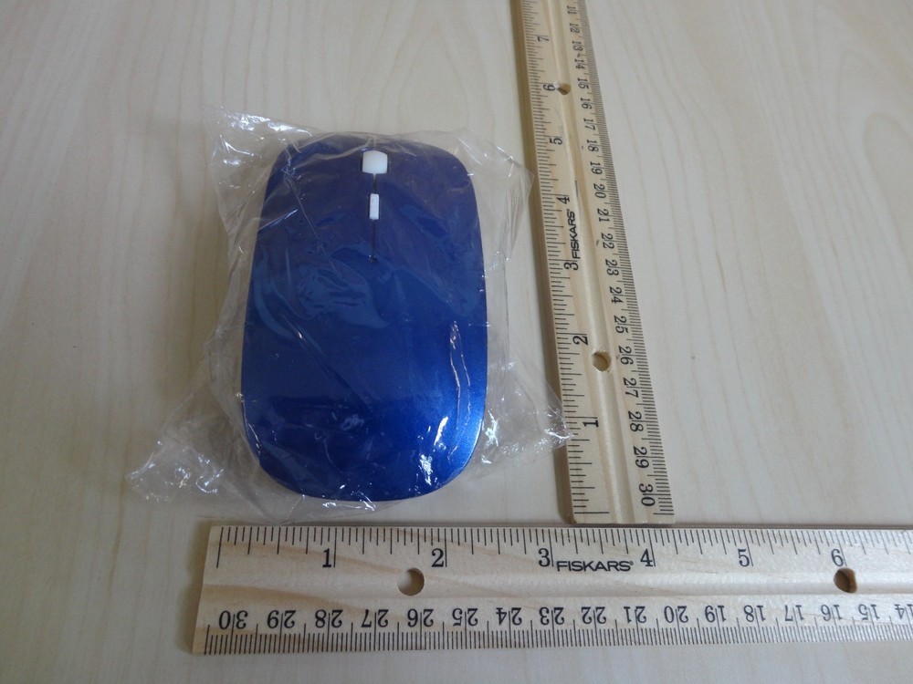 Brand New Wireless Mouse Blue