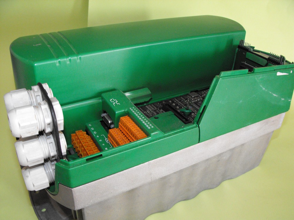 Control Techniques UNIDRIVE UNI UNI2403 Classic 11 kW