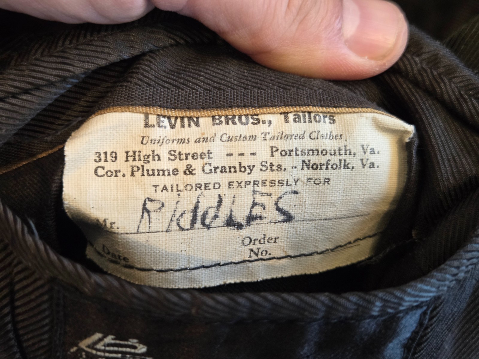 Named! U.S. Navy USN Aviation Chief Petty Officer Uniform w/ Bullion Rate