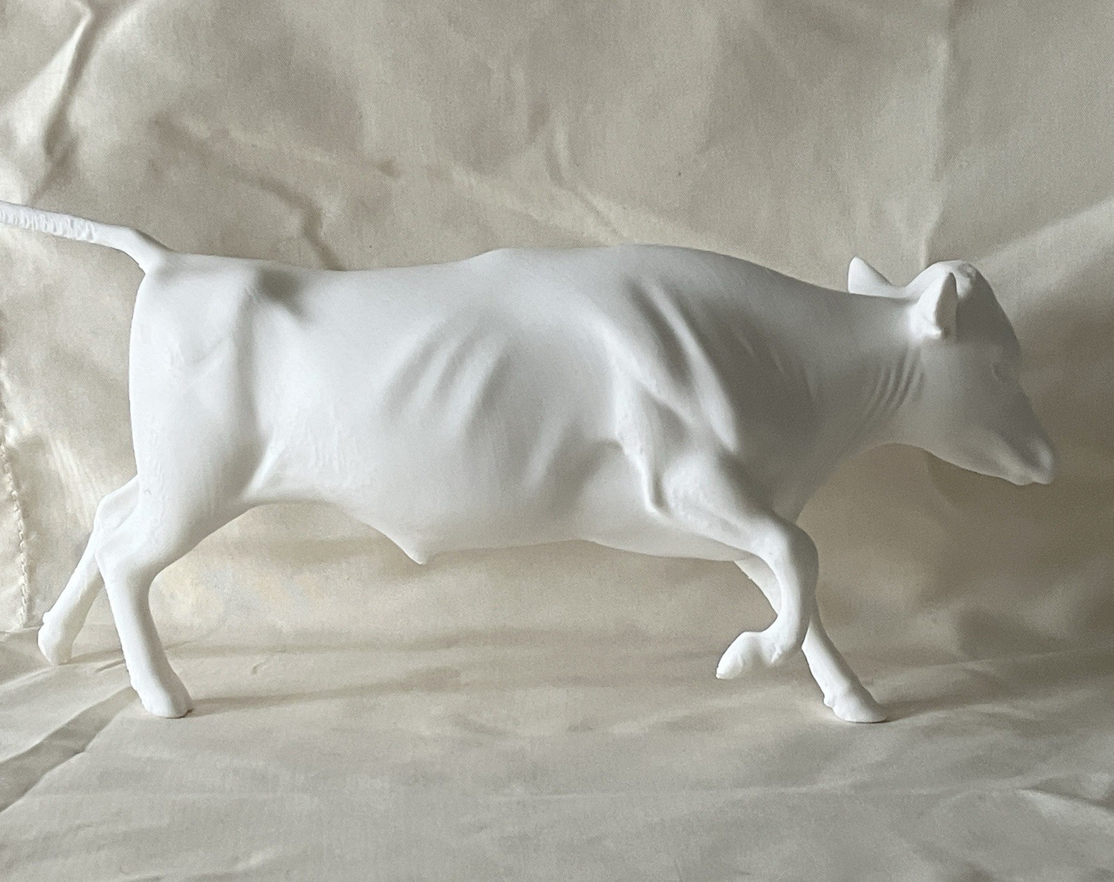 1:9 Unfinished Running Steer Cow 3d Print Traditional Breyer Model Horses Etc
