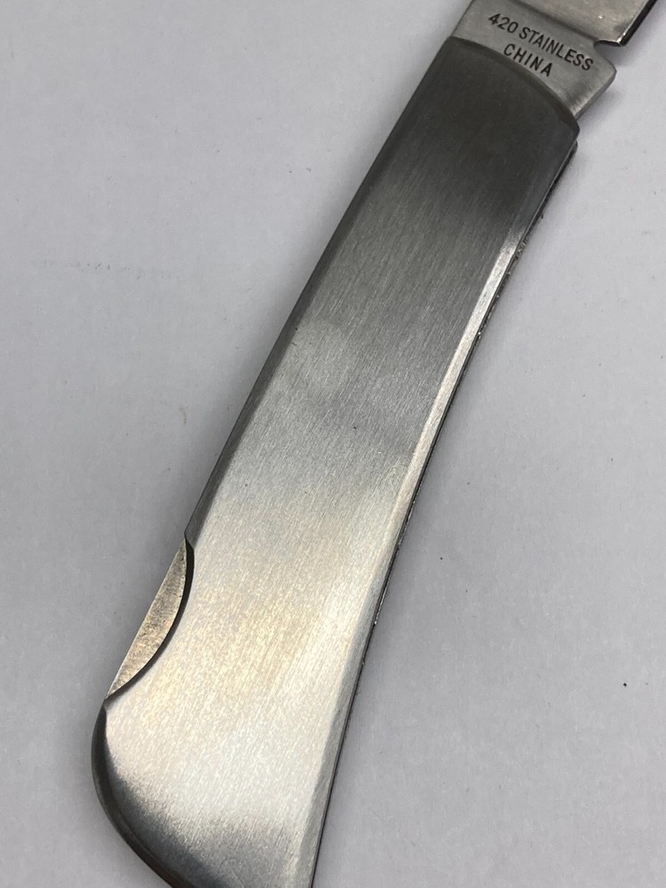 Jaquar Bear Folding Pocket Knife in Tin C-083B