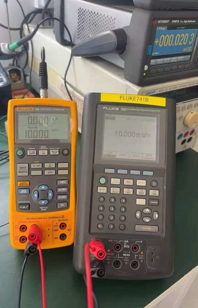 Fluke 726 Precision Multifunction Process Calibrator