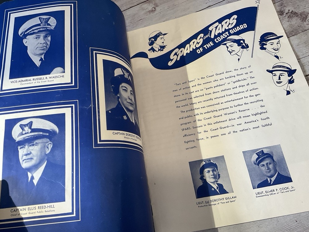 ORIGINAL WWII US COAST GUARD SHOW PROGRAM TARS AND SPARS