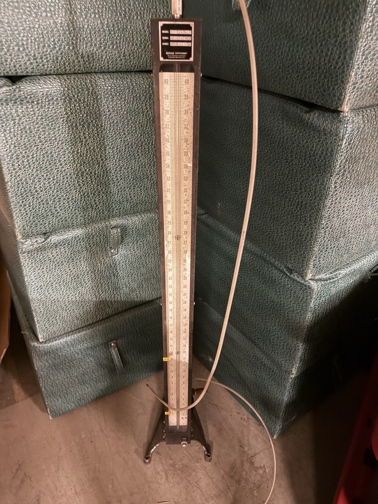 MERIAM INSTRUMENT CO 30EB25 TM Manometer Working Condition