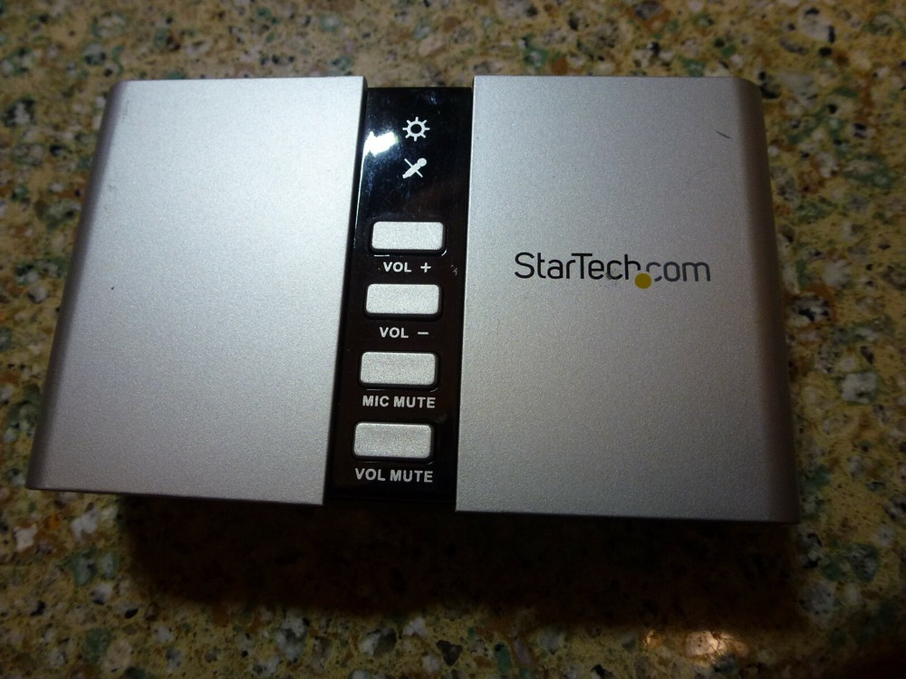 StarTech.com ICUSBAUDIO7D 7.1 USB Audio Adapter External Sound Card