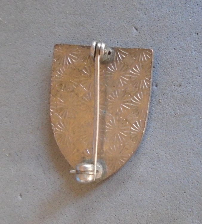 23rd Infantry Regiment pin back unit insignia made by Amcraft