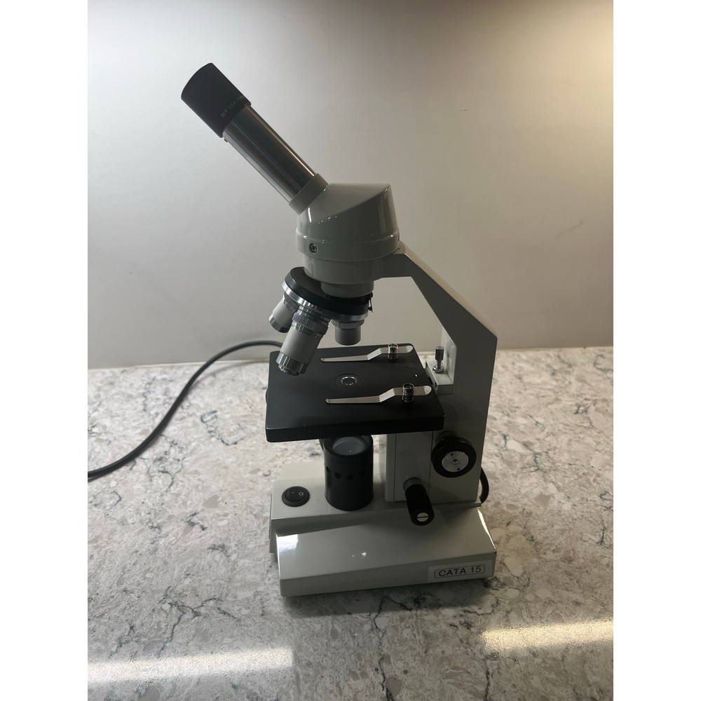 Carolina Biological Wolfe Educational Microscope JL