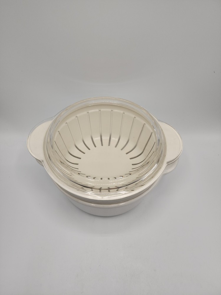 Corning "Classic Elegance" 2.5 Quart Microwave Bowl/Lid/Strainer