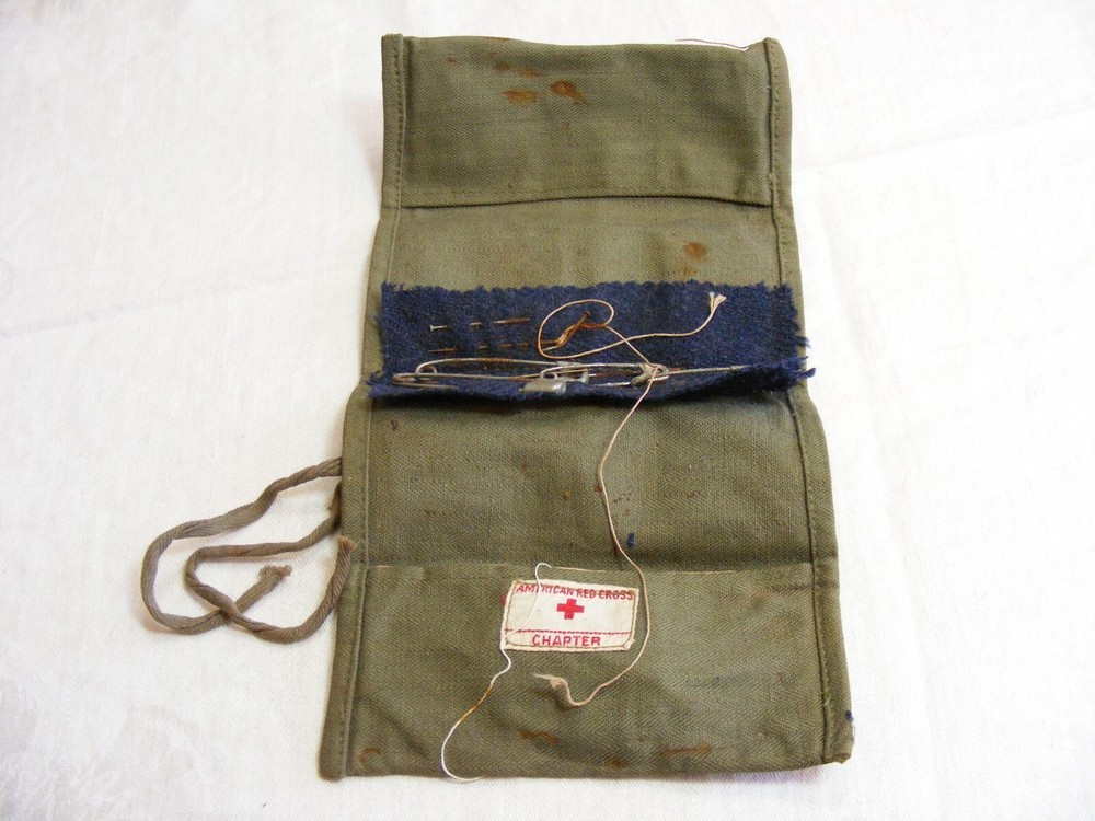 Vintage WW2 American Red Cross Sewing Kit 8-a #19