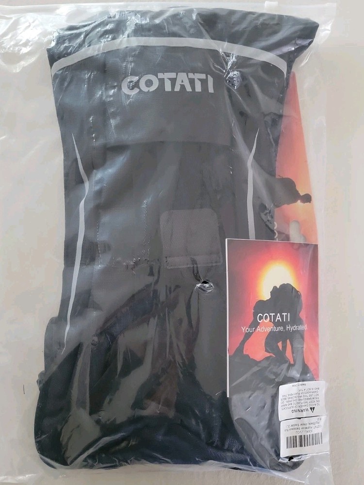 Hydration Backpack – Lightweight Water Pack with Bladder – Black – New COTATI