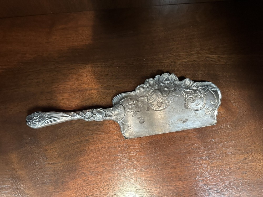 Antique Middletown Crumb Catcher Pattern 91