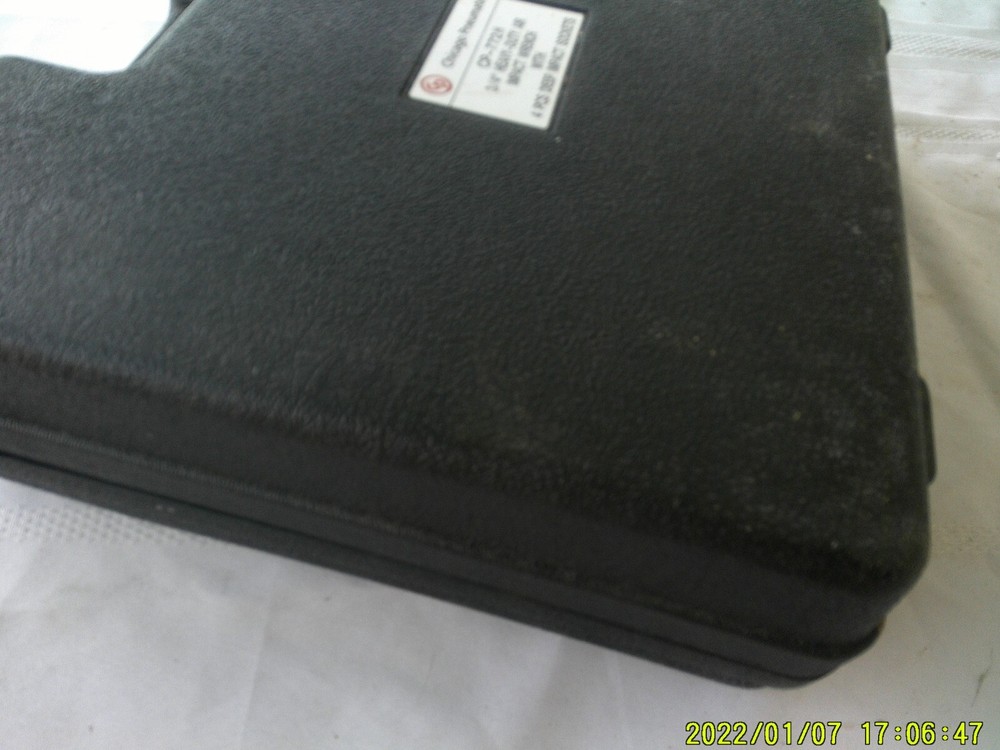 VINTAGE HARD SHELL PLASTIC EMPTY CHICAGO PNEUMATIC CASE