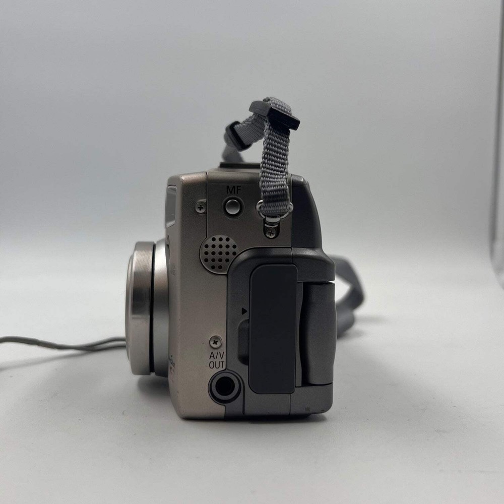 Canon PowerShot G2 4.0MP Compact Digital Camera